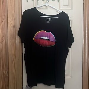 Torrid “Lips” Tshirt- size 2-worn a few times-no obvious signs of stain or tears